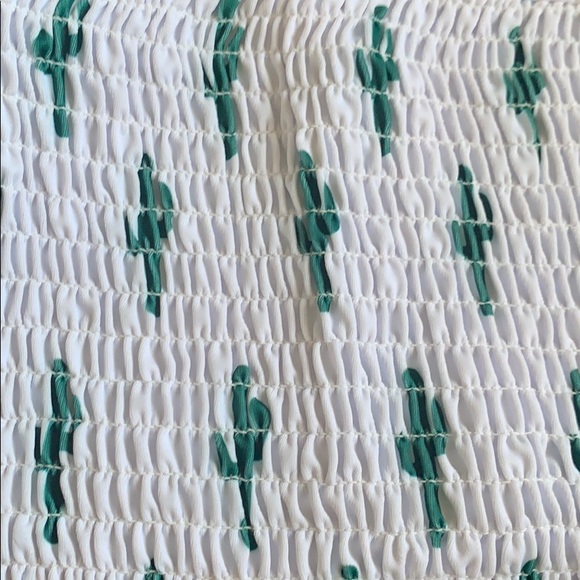 Bathing Suit 👙☀️🌵 - Picture 3 of 8